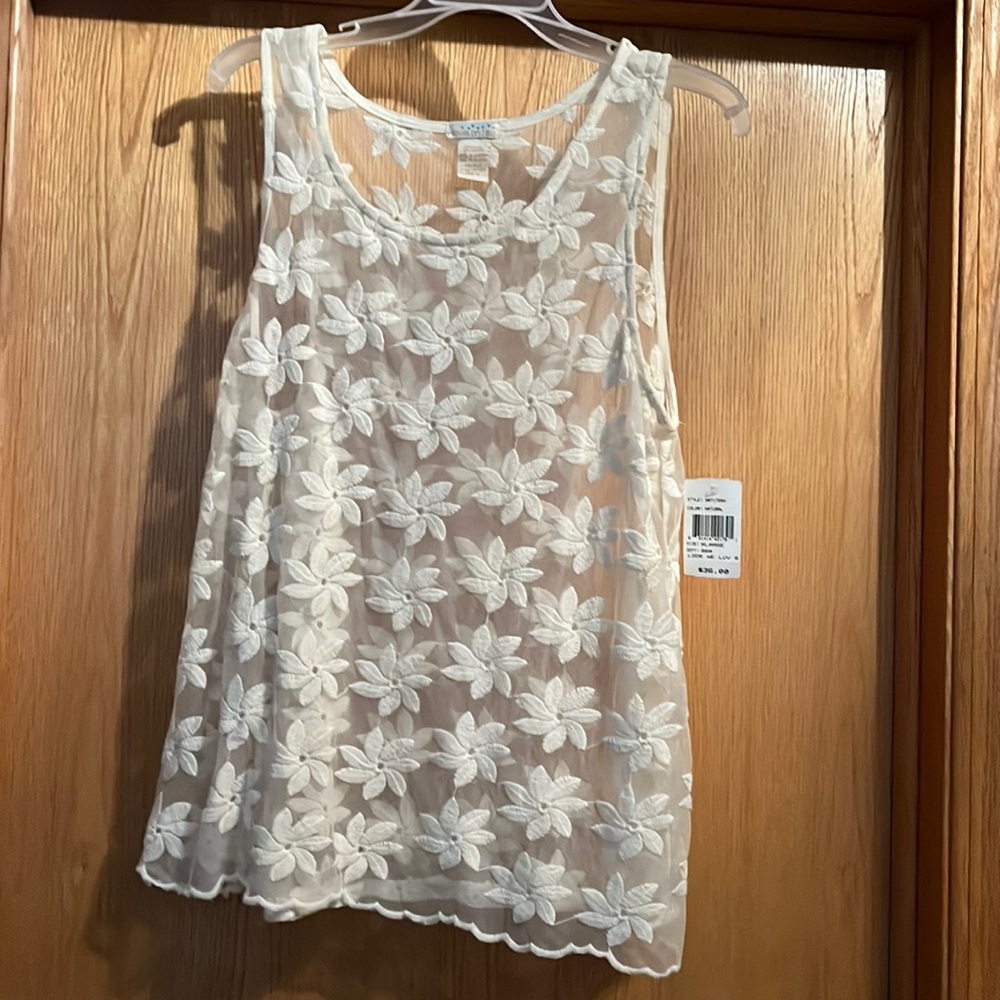 Love on tap NWT women’s sheer tank